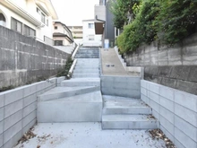 【東京都/町田市小川】町田市小川1丁目　新築戸建 アプローチ