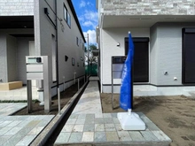 【東京都/町田市木曽西】～新築戸建～ 町田市木曽西3丁目I期　2号棟 玄関：外構工事中