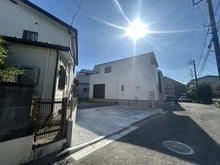 【神奈川県/横浜市港南区港南台】港南区港南台9丁目新築戸建　1号棟 駐車場