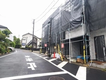 【神奈川県/横浜市緑区長津田みなみ台】緑区長津田みなみ台7丁目　新築戸建3号棟／全8棟 前面道路