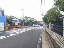 【神奈川県/横浜市緑区長津田みなみ台】緑区長津田みなみ台7丁目　新築戸建4号棟／全8棟 前面道路