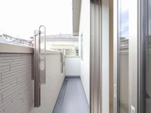 【神奈川県/横浜市神奈川区斎藤分町】横浜市神奈川区斎藤分町 新築一戸建て バルコニー