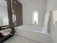 【神奈川県/横浜市神奈川区松見町】神奈川区松見町二丁目 戸建 浴室