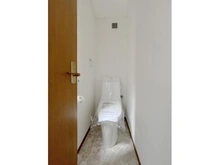 【神奈川県/横浜市神奈川区松見町】神奈川区松見町二丁目 戸建 トイレ