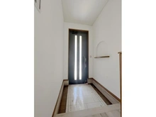 【神奈川県/横浜市神奈川区松見町】神奈川区松見町二丁目 戸建 玄関