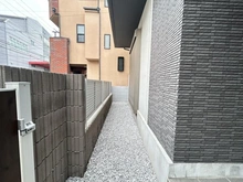 【神奈川県/横浜市神奈川区三枚町】神奈川区三枚町　戸建 敷地内