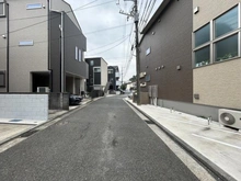 【神奈川県/横浜市神奈川区三枚町】神奈川区三枚町　戸建 前面道路