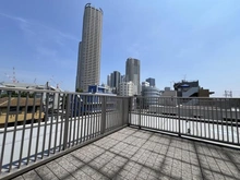 【神奈川県/川崎市中原区小杉御殿町】小杉御殿町2丁目　中古戸建 ルーフテラス