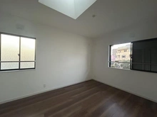 【神奈川県/横浜市保土ケ谷区東川島町】保土ヶ谷区東川島町　戸建 洋室