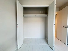 【神奈川県/横浜市神奈川区三ツ沢下町】神奈川区三ツ沢下町全3棟　2号棟 収納