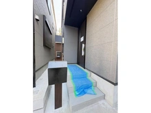 【神奈川県/横浜市神奈川区三ツ沢下町】神奈川区三ツ沢下町全3棟　3号棟 アプローチ