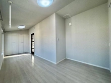 【神奈川県/横浜市港北区綱島東】港北区綱島東五丁目　戸建 洋室：3階のお部屋