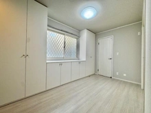 【神奈川県/横浜市港北区綱島東】港北区綱島東五丁目　戸建 洋室：1階のお部屋