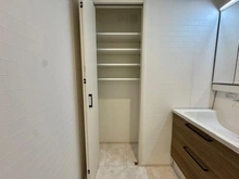 【神奈川県/横浜市南区六ツ川】横浜市南区六ツ川2丁目　新築戸建 収納：洗面所