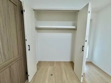 【神奈川県/横浜市南区六ツ川】横浜市南区六ツ川2丁目　新築戸建 収納：洋室約6帖