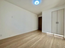 【神奈川県/横浜市南区六ツ川】横浜市南区六ツ川2丁目　新築戸建 洋室：約5.8帖