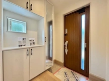 【神奈川県/横浜市南区六ツ川】横浜市南区六ツ川2丁目　新築戸建 玄関