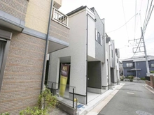 【神奈川県/横浜市西区東久保町】東久保町167番全3棟　A号棟 前面道路