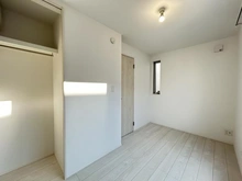 【神奈川県/横浜市西区境之谷】西区境之谷　戸建 洋室