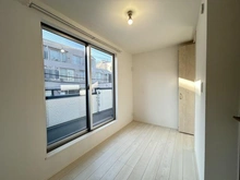 【神奈川県/横浜市西区境之谷】西区境之谷　戸建 洋室