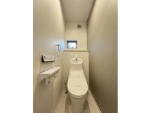 【神奈川県/横浜市西区境之谷】西区境之谷　戸建 トイレ