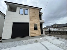 【神奈川県/横浜市港南区日野中央】港南区日野中央2丁目　新築戸建1号棟/全3棟 外観：全３棟正面