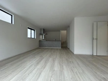 【神奈川県/横浜市港南区日野中央】港南区日野中央2丁目　新築戸建1号棟/全3棟 LDK