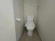 【神奈川県/横浜市港南区日野中央】港南区日野中央2丁目　新築戸建1号棟/全3棟 トイレ