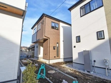 【神奈川県/相模原市緑区東橋本】相模原市緑区東橋本　新築戸建　5号棟 建築中の外観：中央奥（全１２邸のうちの５号棟）