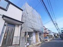 【神奈川県/座間市ひばりが丘】座間市ひばりが丘1丁目新築戸建 建築中の外観