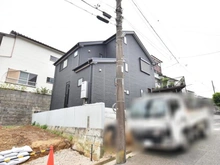 【神奈川県/横浜市南区六ツ川】南区六ッ川2丁目　新築戸建 建築中の外観