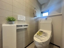 【神奈川県/横浜市保土ケ谷区鎌谷町】保土ヶ谷区鎌谷町　新築戸建 トイレ