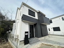 【神奈川県/横浜市保土ケ谷区法泉】保土ヶ谷区法泉3丁目1号棟　新築戸建 建築中の外観：全4区画・左側