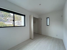 【神奈川県/横浜市保土ケ谷区法泉】保土ヶ谷区法泉3丁目2号棟　新築戸建 洋室