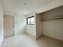 【神奈川県/横浜市保土ケ谷区法泉】保土ヶ谷区法泉3丁目2号棟　新築戸建 洋室