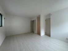 【神奈川県/横浜市保土ケ谷区法泉】保土ヶ谷区法泉3丁目2号棟　新築戸建 洋室