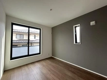 【神奈川県/横浜市保土ケ谷区法泉】保土ヶ谷区法泉3丁目3号棟　新築戸建 洋室