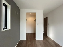 【神奈川県/横浜市保土ケ谷区法泉】保土ヶ谷区法泉3丁目3号棟　新築戸建 洋室