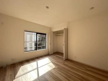 【神奈川県/横浜市神奈川区片倉】神奈川区片倉4丁目　戸建 洋室