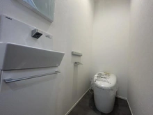 【神奈川県/横浜市南区別所】南区別所4丁目　新築戸建 トイレ