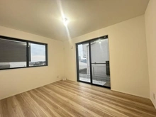 【神奈川県/横浜市南区別所】南区別所4丁目　新築戸建 洋室