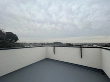 【神奈川県/横浜市南区別所】南区別所4丁目　新築戸建 ルーフバルコニー：水栓のあるルーフバルコニースペース