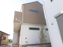 【神奈川県/横浜市保土ケ谷区仏向町】保土ヶ谷区仏向町　新築戸建　A号棟（全2棟） 外観：全2棟左側