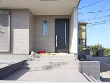 【神奈川県/横浜市保土ケ谷区仏向町】保土ヶ谷区仏向町　新築戸建　B号棟（全2棟） アプローチ
