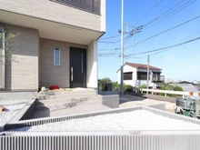 【神奈川県/横浜市保土ケ谷区仏向町】保土ヶ谷区仏向町　新築戸建　B号棟（全2棟） アプローチ