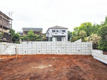 【神奈川県/横浜市神奈川区菅田町】神奈川区菅田町　新築戸建　2号棟/全2棟 現地（建築前）：全2棟・奥側
