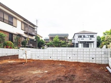 【神奈川県/横浜市神奈川区菅田町】神奈川区菅田町　新築戸建　2号棟/全2棟 現地（建築前）：全2棟・奥側