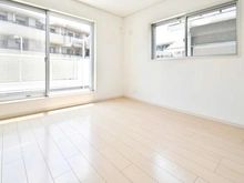 【神奈川県/横浜市神奈川区三ツ沢下町】神奈川区三ツ沢下町　中古戸建 洋室