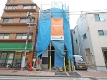 【神奈川県/横浜市神奈川区松本町】松本4丁目　新築戸建 建築中の外観