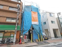 【神奈川県/横浜市神奈川区松本町】松本4丁目　新築戸建 建築中の外観